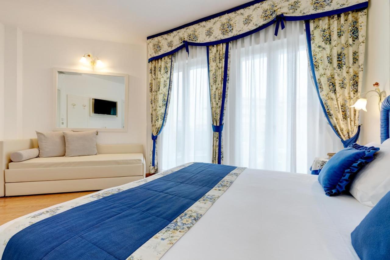 Hotel Cavalieri Palace & Suites ليدو دي يسولو المظهر الخارجي الصورة