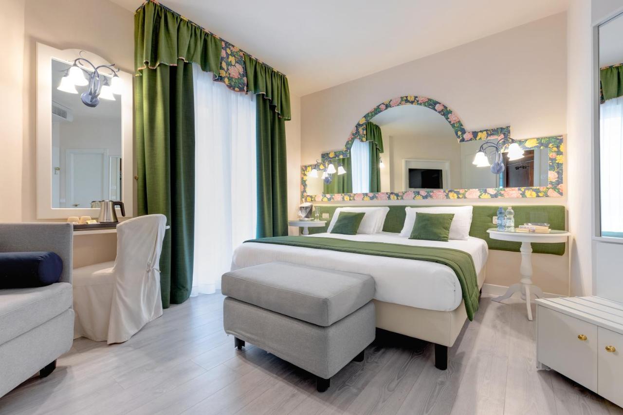 Hotel Cavalieri Palace & Suites ليدو دي يسولو المظهر الخارجي الصورة
