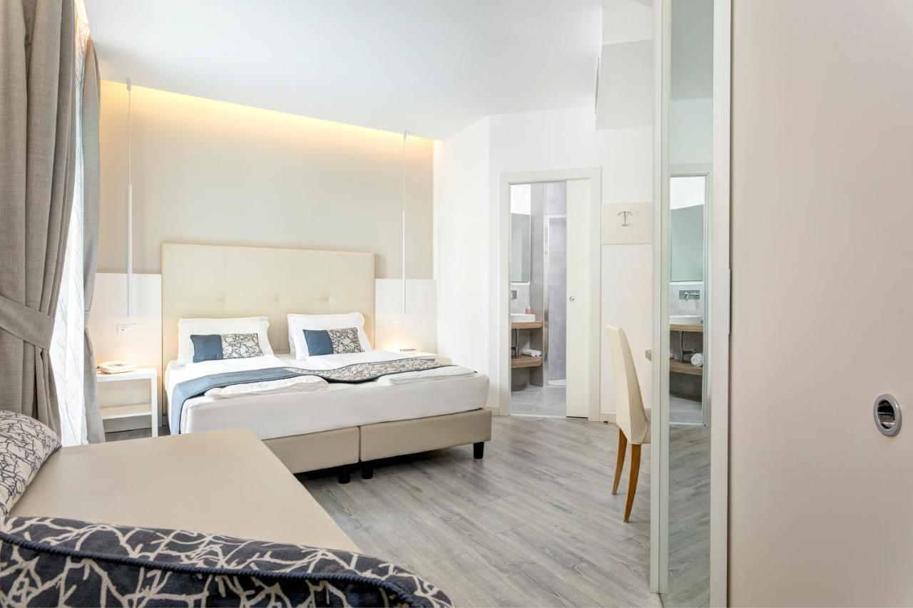Hotel Cavalieri Palace & Suites ليدو دي يسولو المظهر الخارجي الصورة
