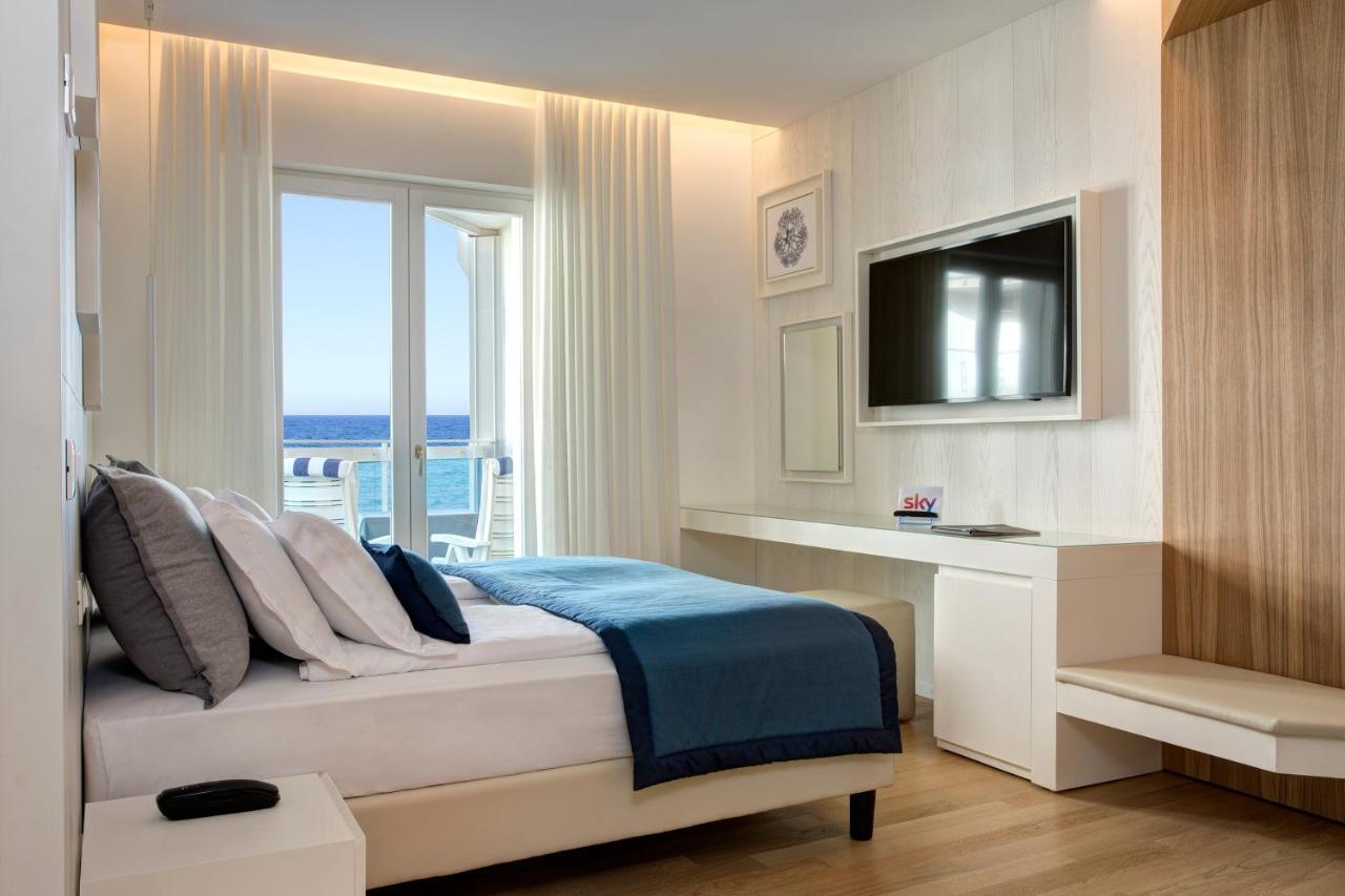 Hotel Cavalieri Palace & Suites ليدو دي يسولو المظهر الخارجي الصورة